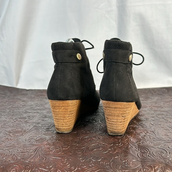 DR SCHOLLS WEDGES SIZE(9) - Picture 4 of 6
